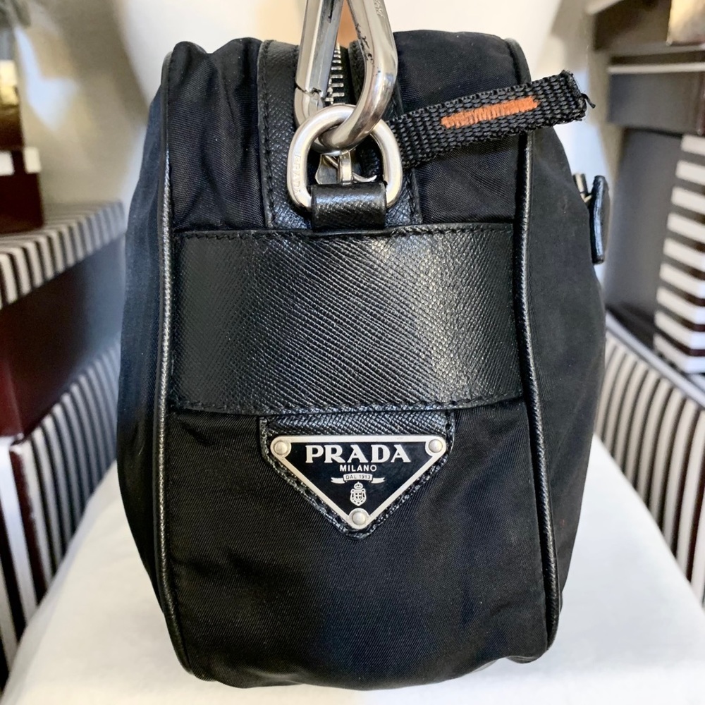 AUTHENTIC🌟PRADA🌟SHOULDER/TOTE BAG! - Picture 2 of 11
